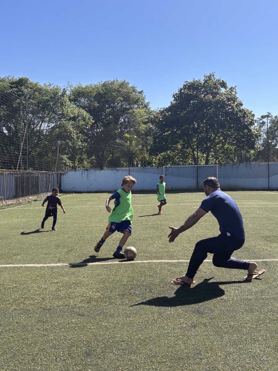 Meninos jogando