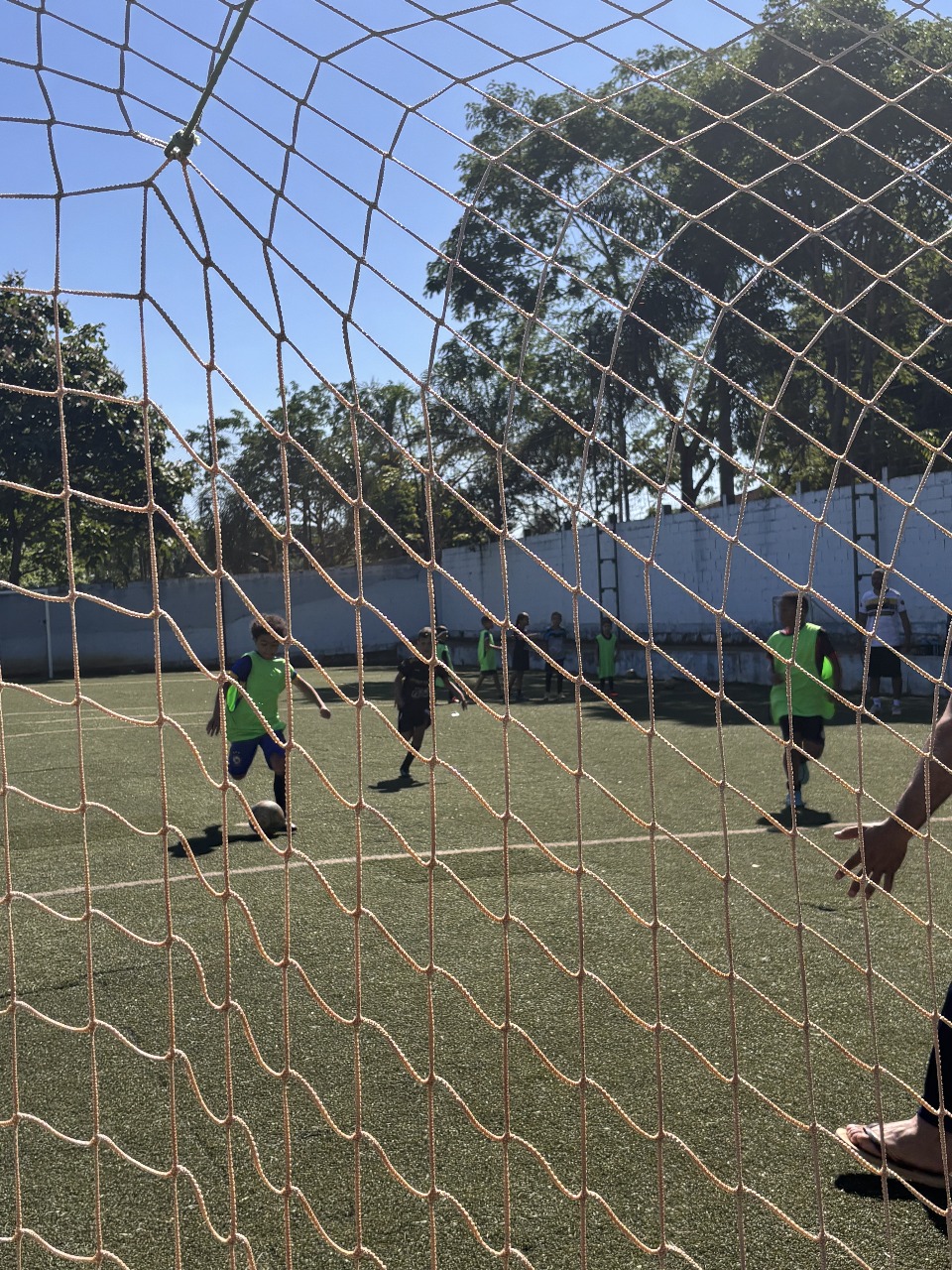 Meninos jogando